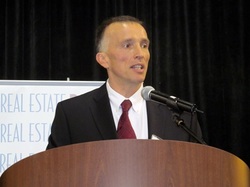 Headshot of Dirk Laukien, Ph.D.
